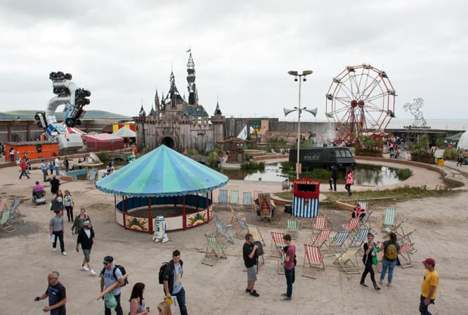 photo_LNP/REX Shutterstock