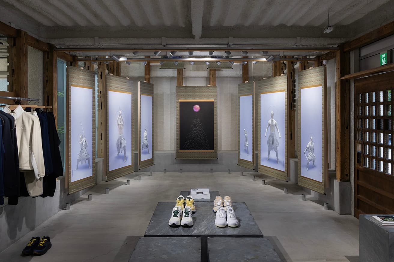 《T-HOUSE New Balance》での展示風景。