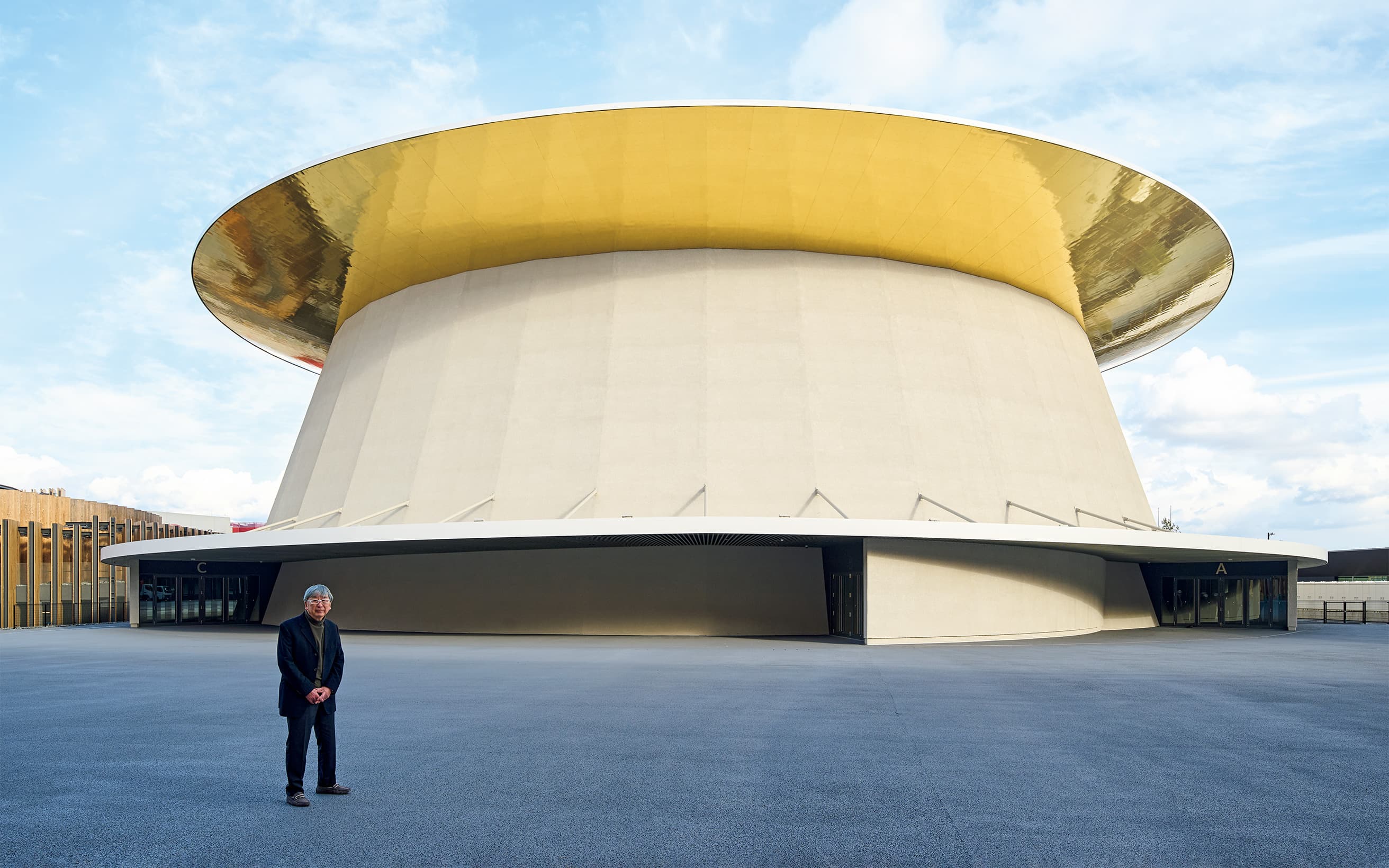 【最新号ちょい見せ】伊東豊雄が挑んだ、大阪・関西万博会場で静かに異彩を放つ〈EXPO ホール〉。