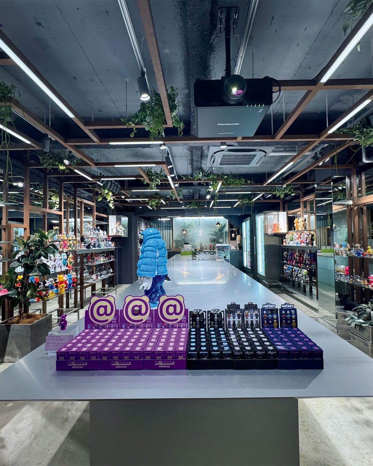 メディコム・トイの新たな実験場が渋谷に誕生！