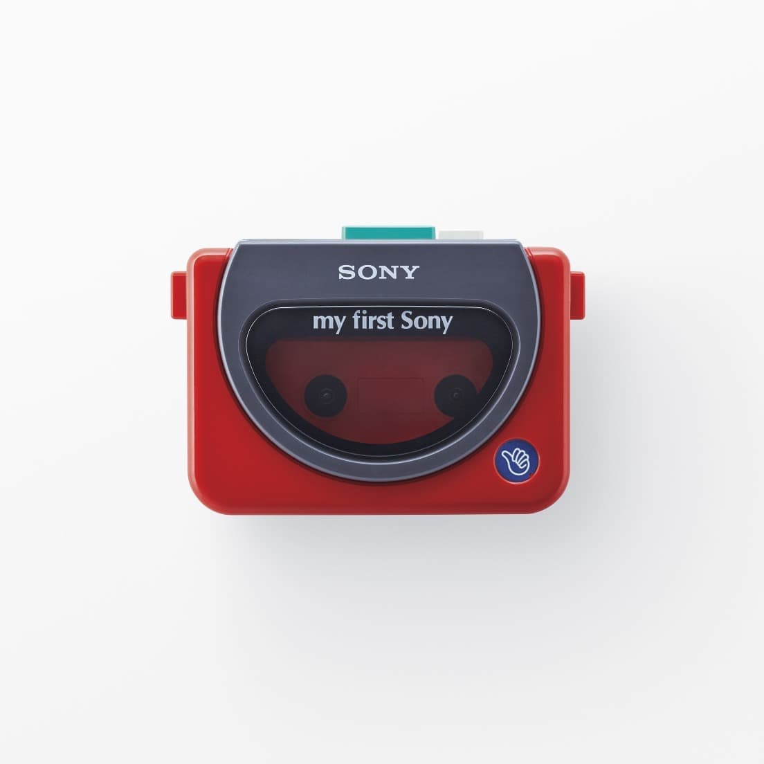 〈My First Sony〉シリーズのウォークマン®︎。内部のメカニズムが見えるスケルトンボディ、子供でも直感的に操作できるカラーリング、UIなどをシリーズ全体で統一している。