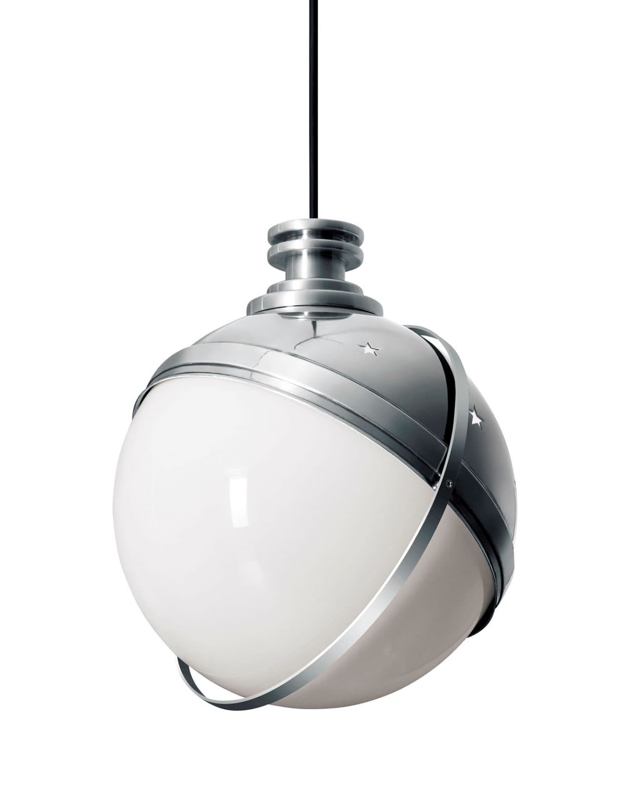 チャールズ・イームズによる歴史的な照明が商品化。