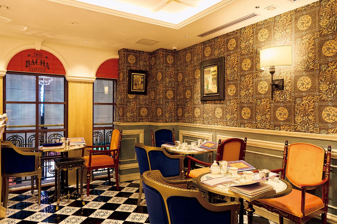 「1910」と名づけられた美しいコーヒールーム。photo_Masanori Kaneshita