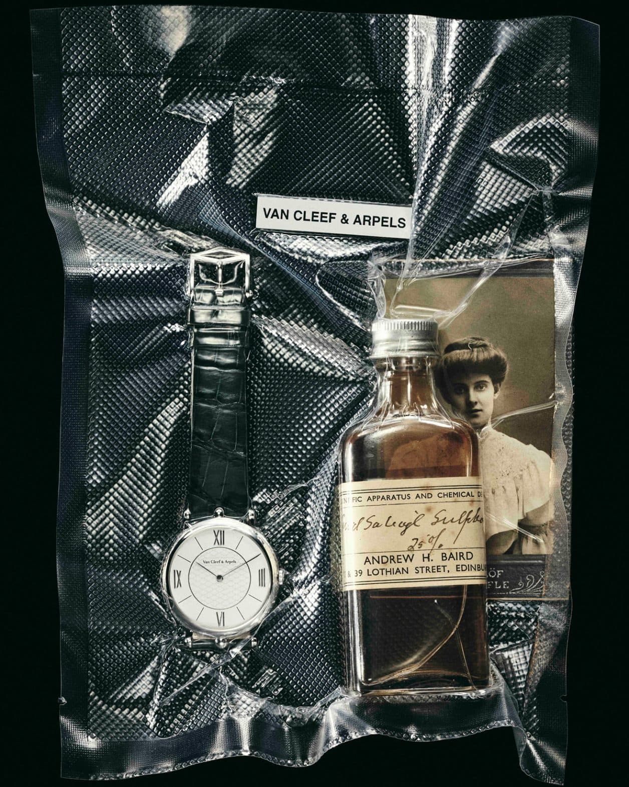 〈ヴァン クリーフ&amp;アーペル〉時代と世代を超えて受け継がれる名作時計。【百年後時計】