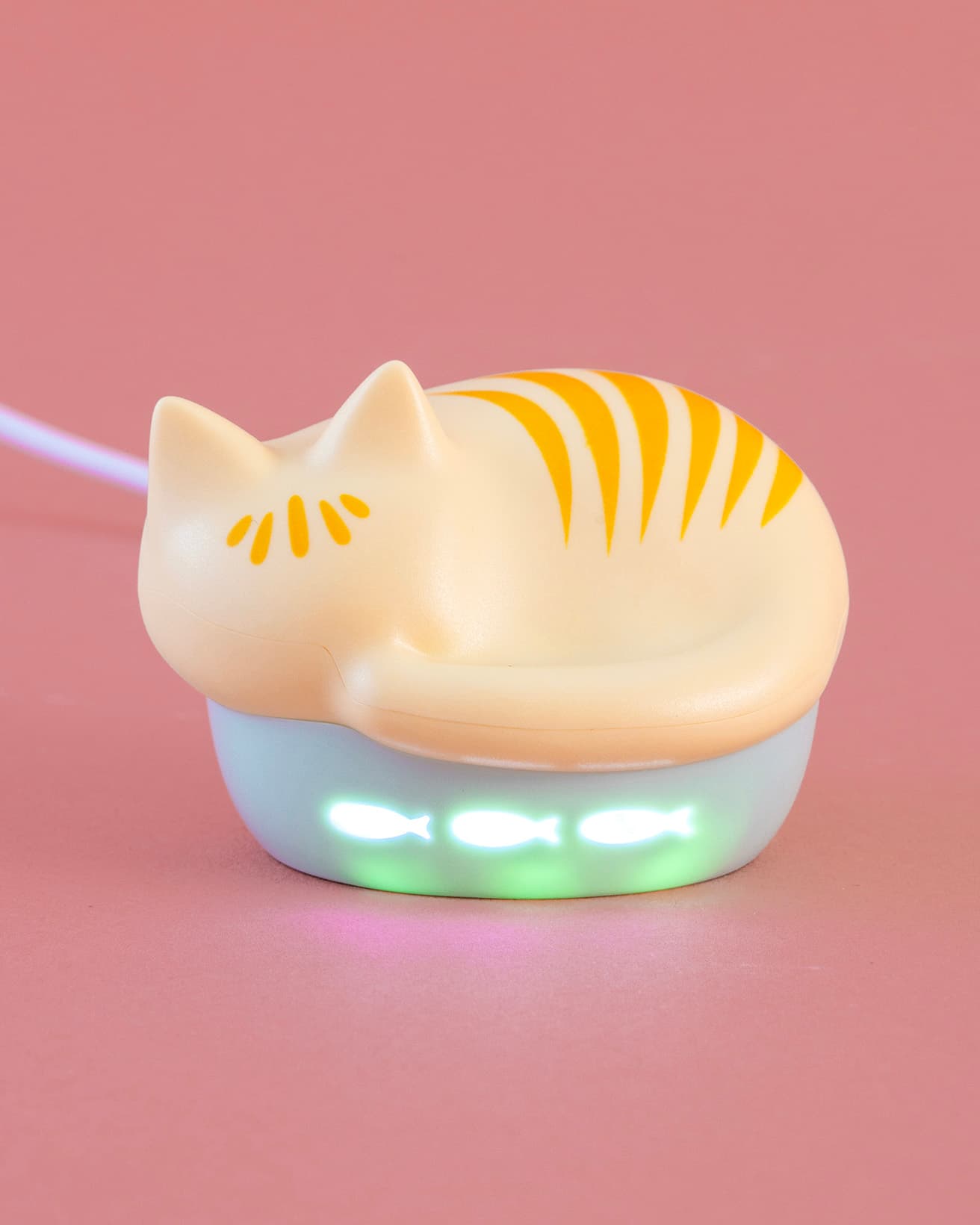 おさかなLEDがバッテリー残量を表示。点滅は空腹サインでございます。