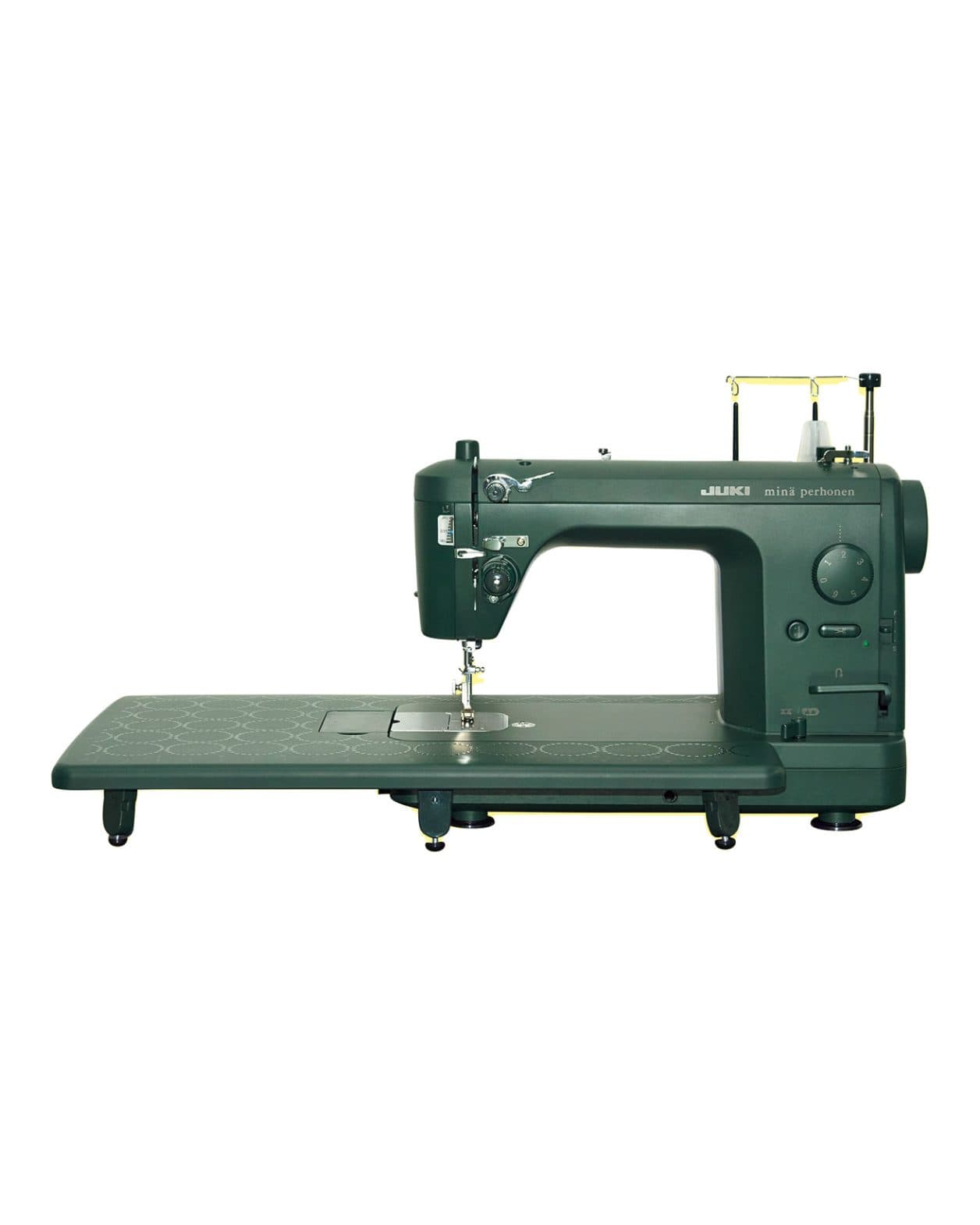〈ミナ ペルホネン〉の世界観を纏ったスペシャルなミシン。
