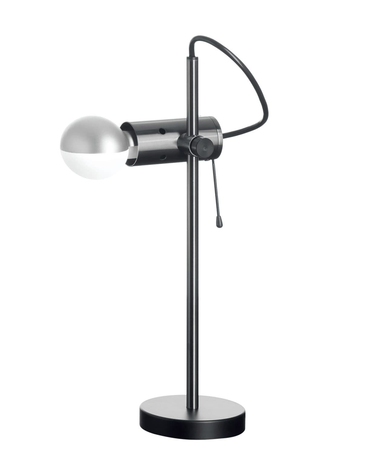 ティト・アニョーリによる、イタリアンミニマルの名作照明が復刻。