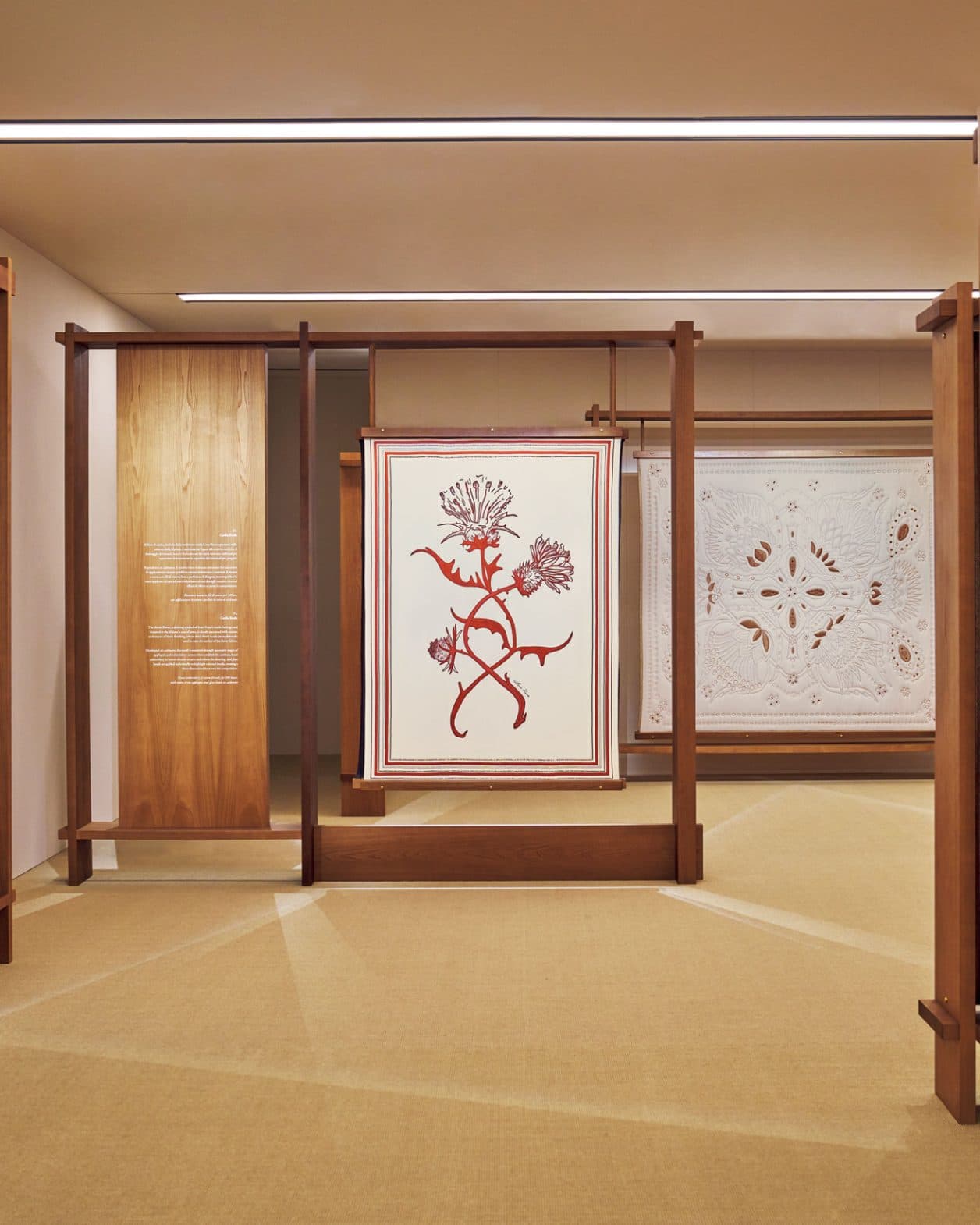 上質な素材と手仕事が紡ぐ、〈ロロ・ピアーナ〉の美しく静謐な世界。【ミラノ・デザインウィーク2026】