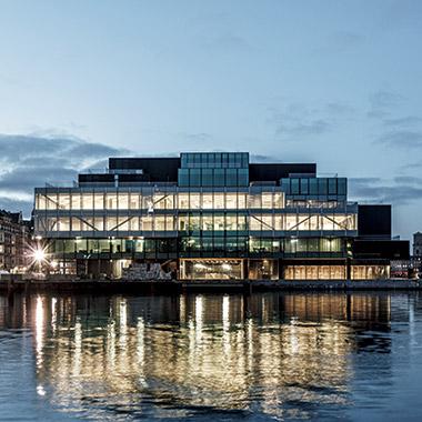 デンマーク新名所はOMAによる複合施設。