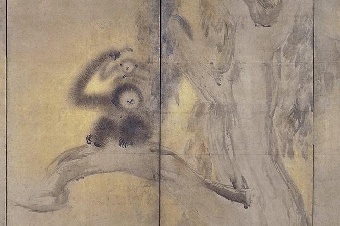 《竹林猿猴図屏風》長谷川等伯（右隻部分）、六曲一双、桃山時代、相国寺蔵。子ザルをしっかりと支える母ザル。中心にぎゅっと寄った目鼻が愛らしさを強調する。
