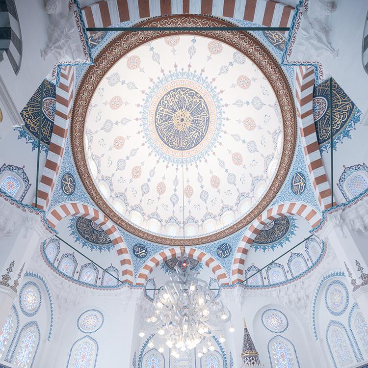 【東京・代々木】伝統的なオスマン・トルコ様式の壮麗なモスクへ。｜甲斐みのりの建築半日散歩