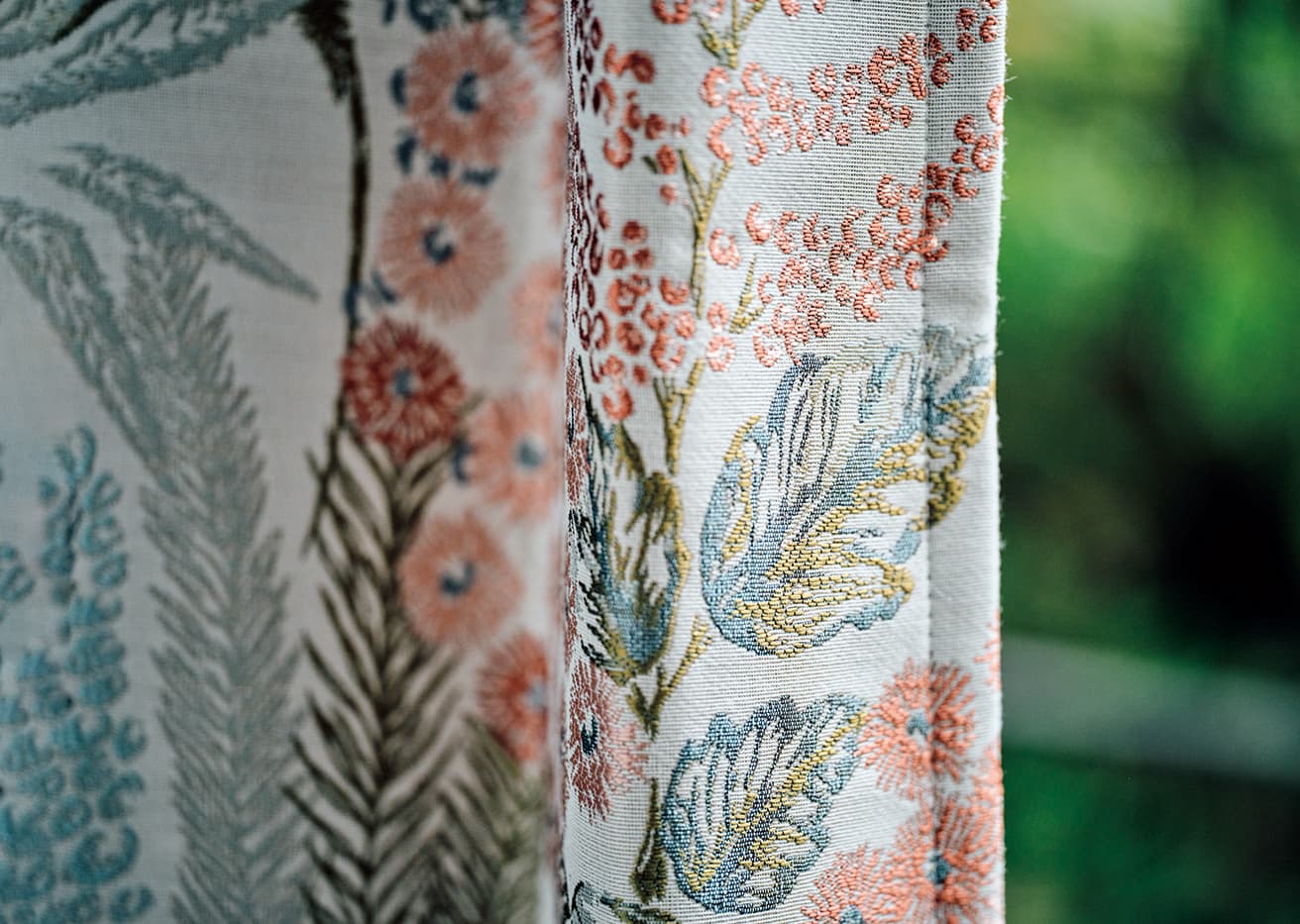 光の当たり方でさまざまな表情を楽しめる。